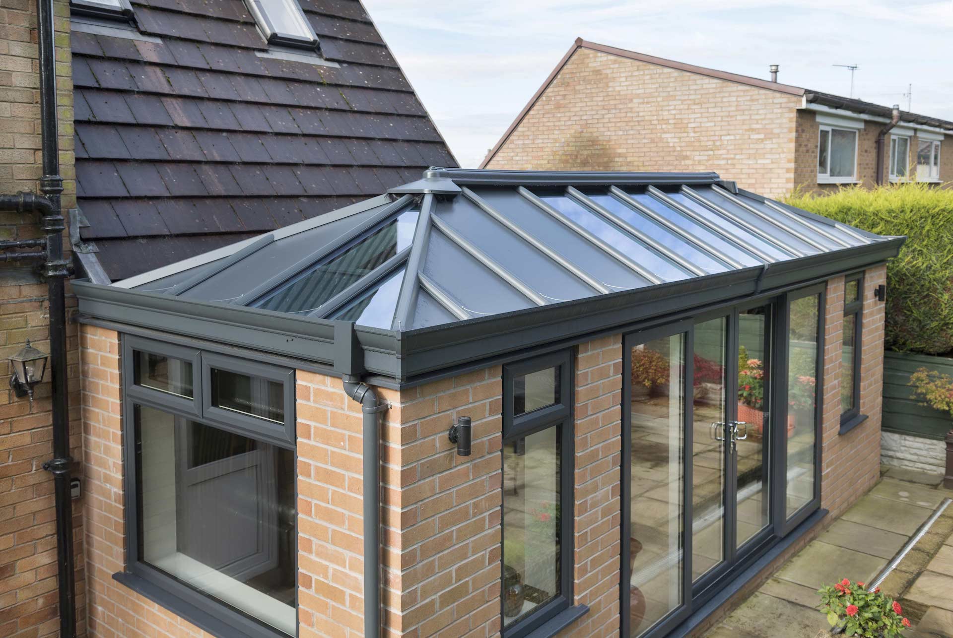 Conservatory Roofs – Glass Vs Solid